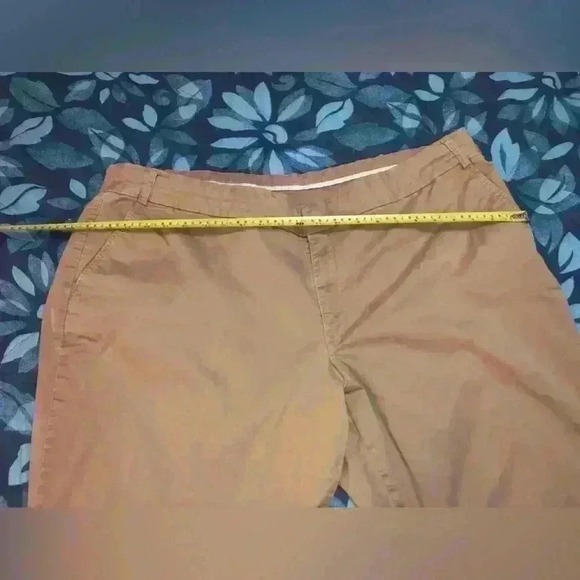 Avenue Stretch size 24 capri pants - Picture 4 of 9